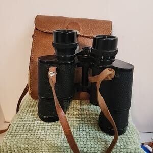 Vtg Precision Optics 7 x 35 Binoculars with Case 321 Ft At 1000 Yds Leather Case